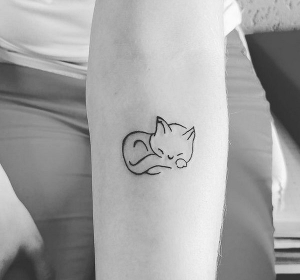 tiny cat tattoo womens tattoo ideas