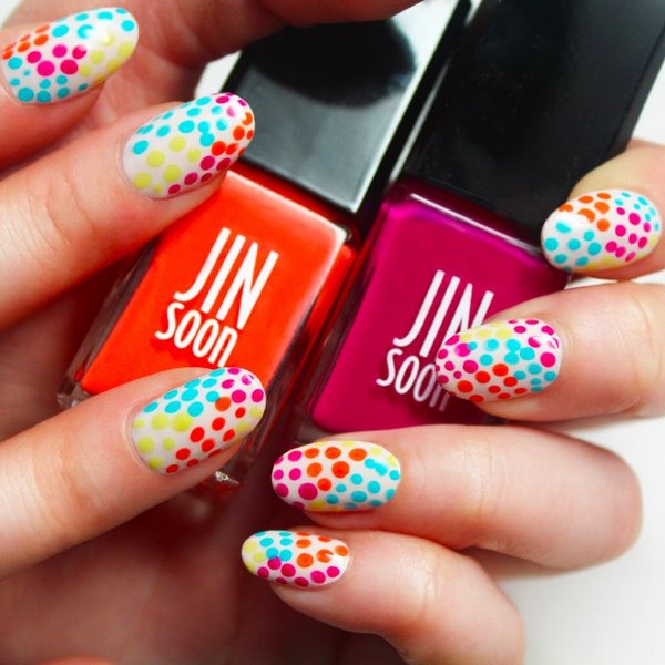 DIY polka dots ideas summer nail designs