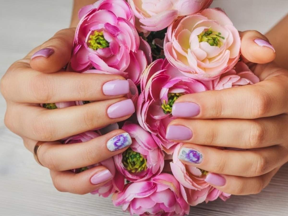 Floral nail art ideas for the summer – beautiful designs for you