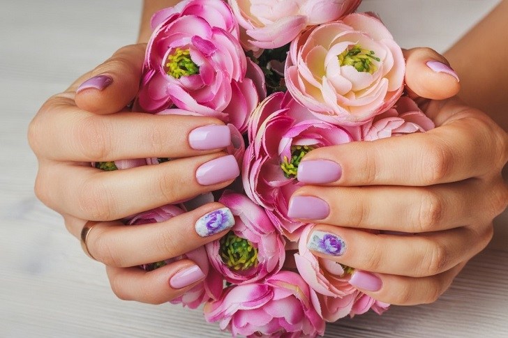 DIY floral rose nail art: — Caroline Burke | Burkatron