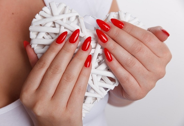 red-almond-nails-modern-manicure-ideas