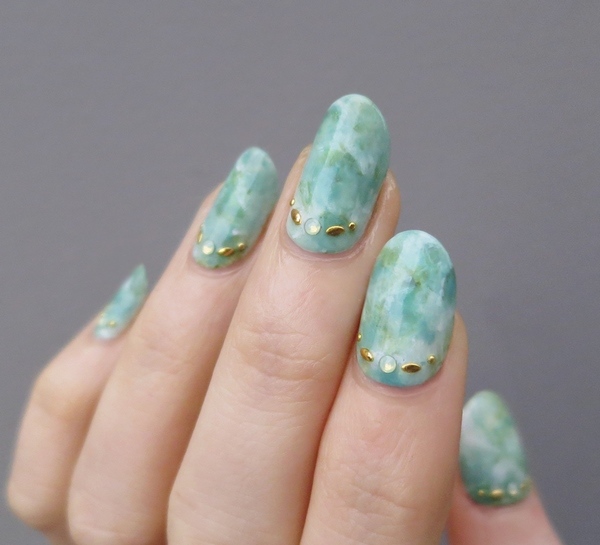 stylish nail design natural stone marble effect
