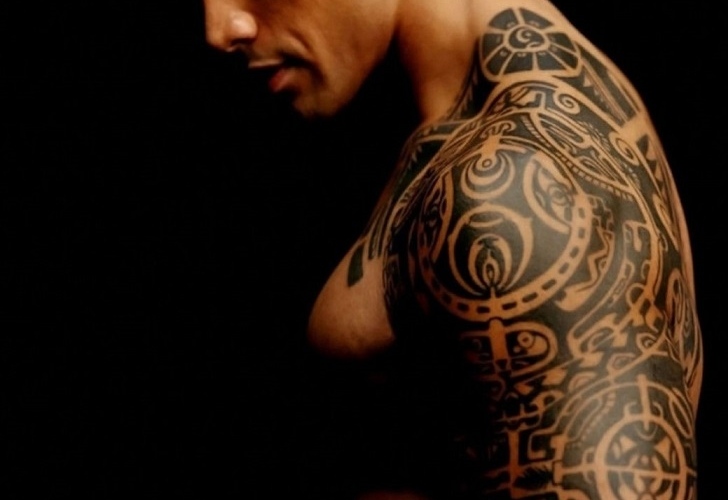 Dwayne-Johnson-shoulder-tattoo-tribal-tattoos-ideas