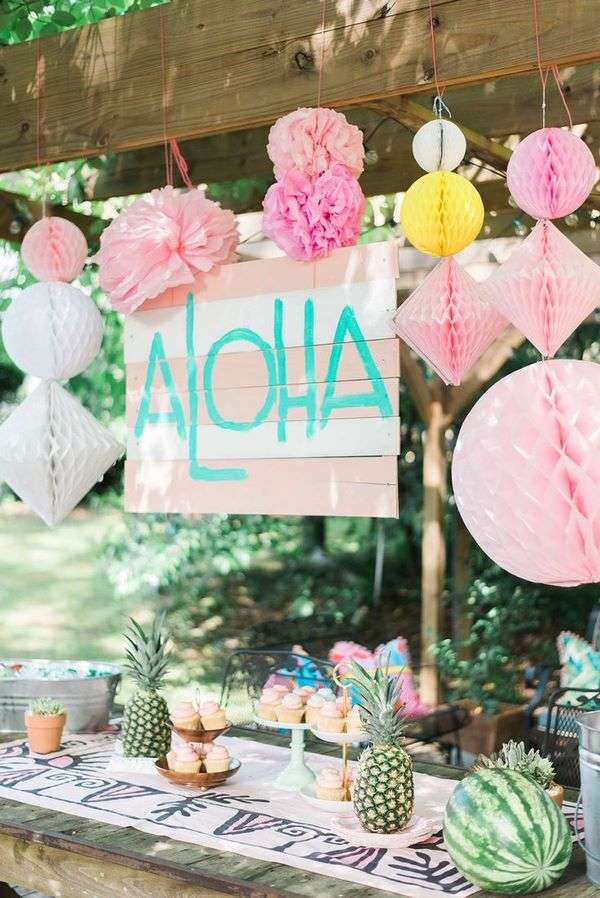 Hawaiian hen party decoration ideas tropical party