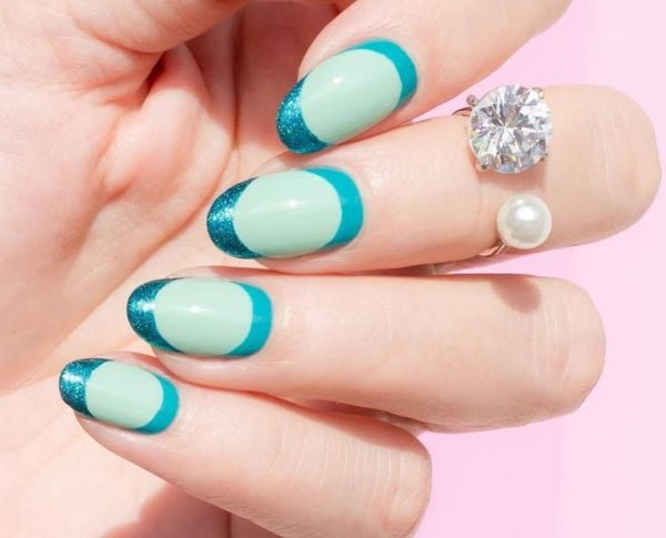 blue manicure ideas DIY nail art
