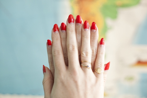 classic red manicure nail art ideas