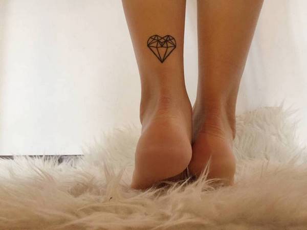 diamond-heart-tatoo-ideas-for-women