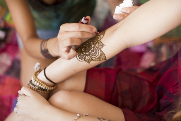 Henna tattoo ideas for women motifs and meaning