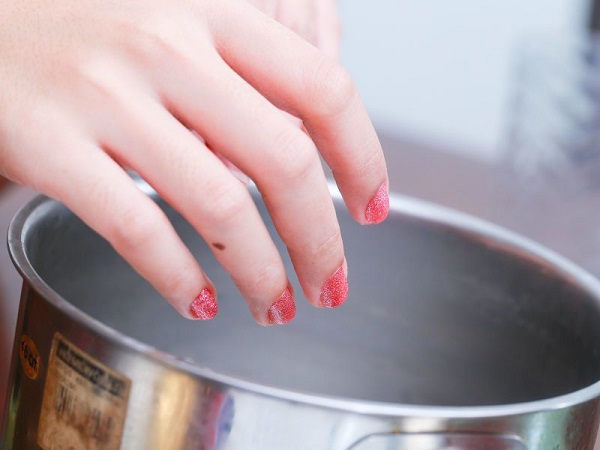 How to make your nail polish matte method with steam