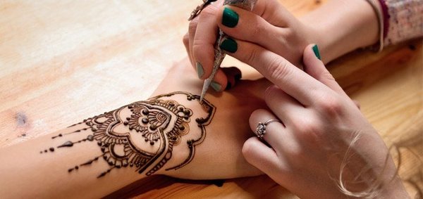 beautiful mehndi designs henna tattoo on hand