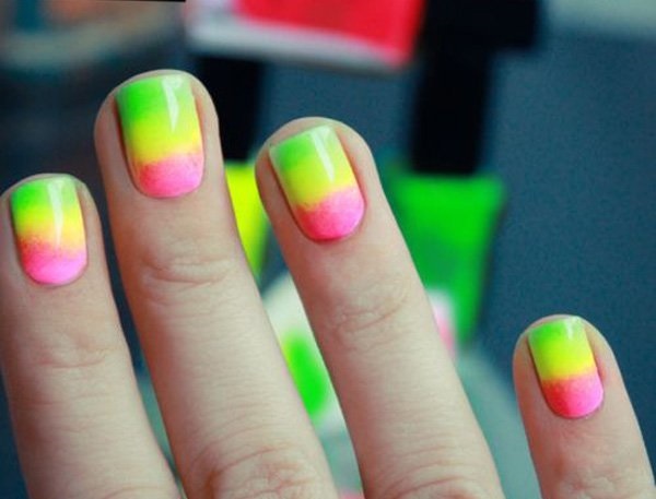 bright-and-easy-neon-gradient-nail-art-designs
