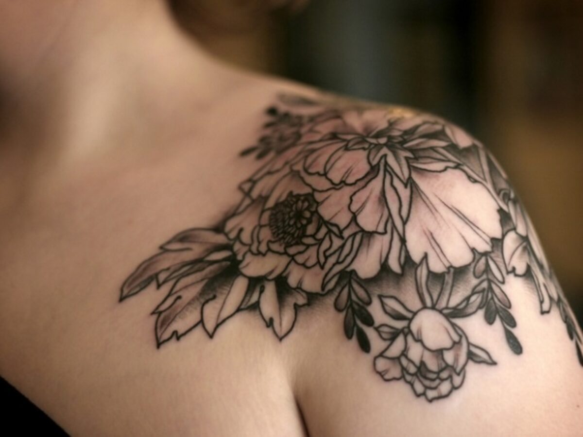 Fascinating womens shoulder tattoos – design tips and ideas