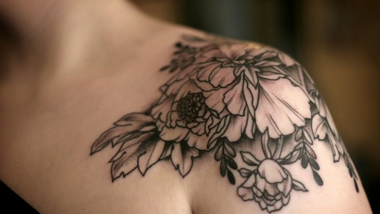 Fascinating Womens Shoulder Tattoos Design Tips And Ideas