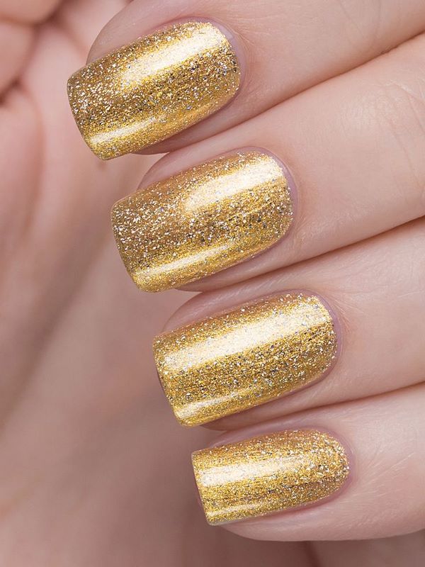 gold nails glitter glossy finish
