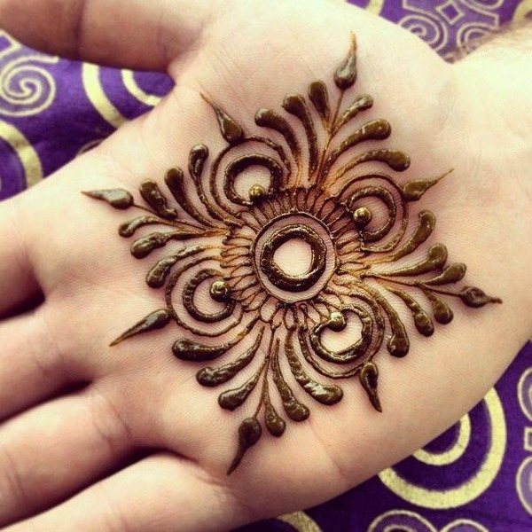 henna tattoos on palm square shape