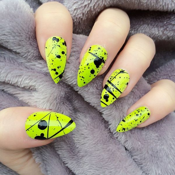 neon green nails stiletto nail shape