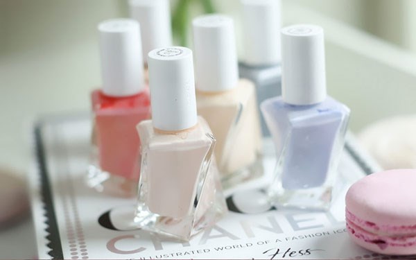 pastel nail polish colors stylish monochrome manicure