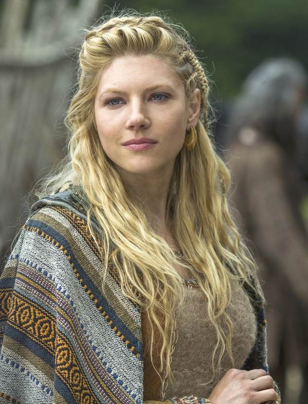 Viking hairstyles for women with long hair – it’s all about braids!