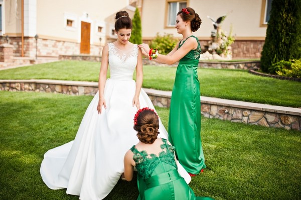 bridesmaid hairstyles updo elegant buns