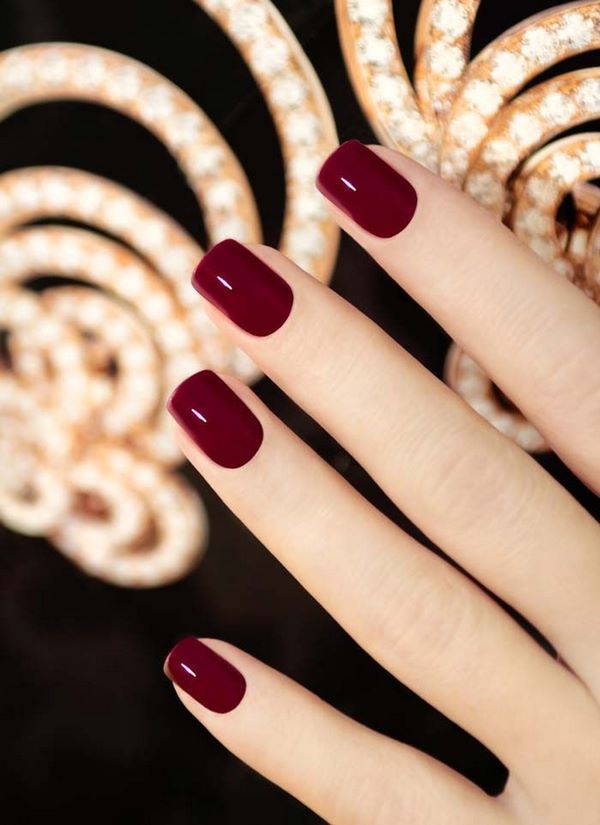 burgundy red nails monochrome manicure french nails designs