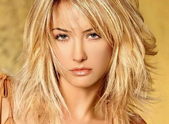 medium-hairstyles-for-straight-hair-with-layers-and-bangs