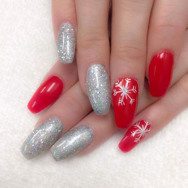 Snowflake nail designs – create some winter magic on your manicure