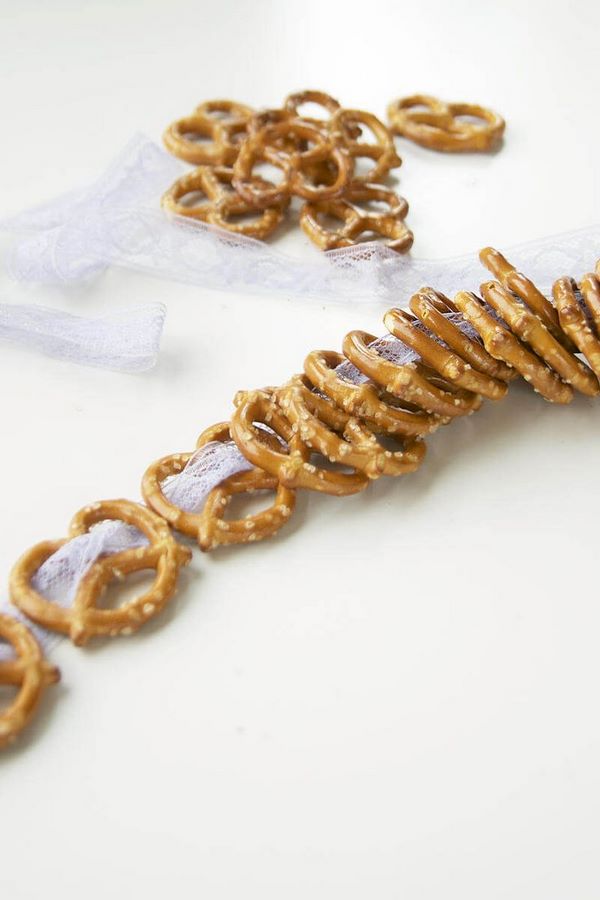 christmas activities for kids easy craft ideas pretzel garland