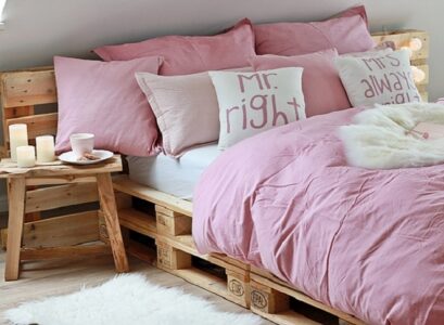 cool-DIY-pallet-bed-frame-rustic-furniture-ideas