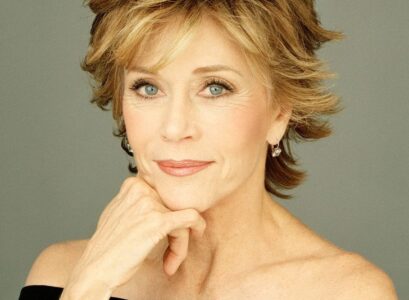 elegant-short-haircuts-for-women-over-50