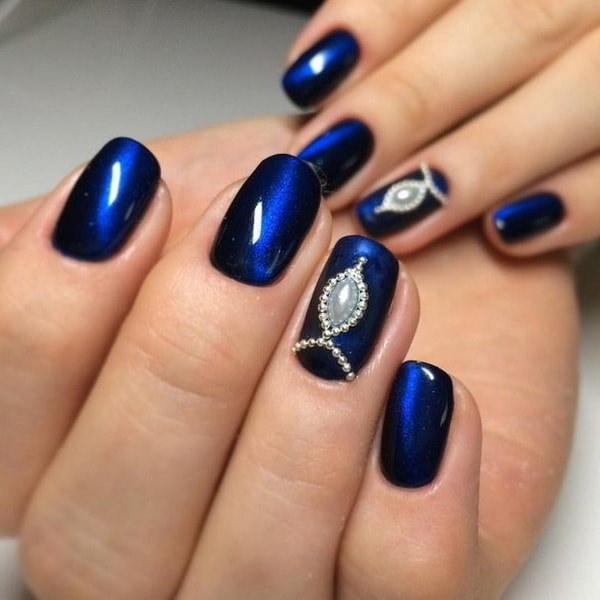 glamour nails ideas blue manicure with pearls