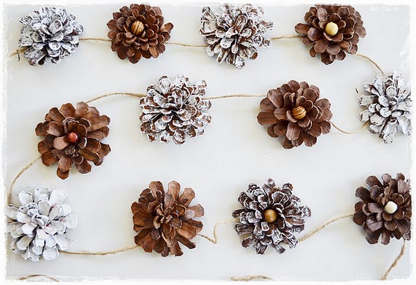 how to make a pine cone garland DIY christmas decoration ideas