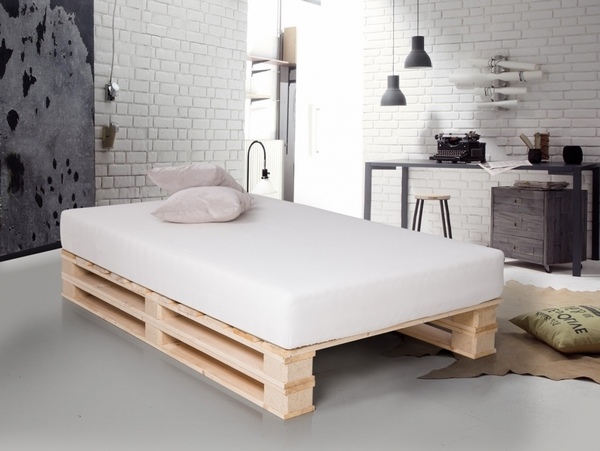 modern house furniture DIY bed ideas wooden pallets