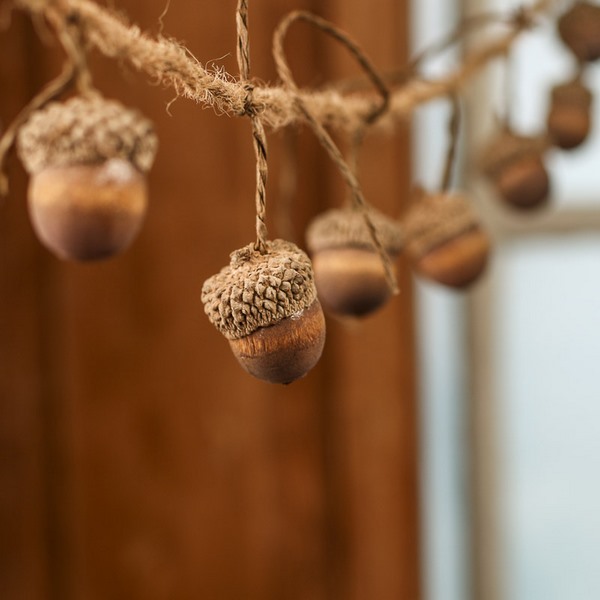 rustic garland acorns christmas crafts for kids