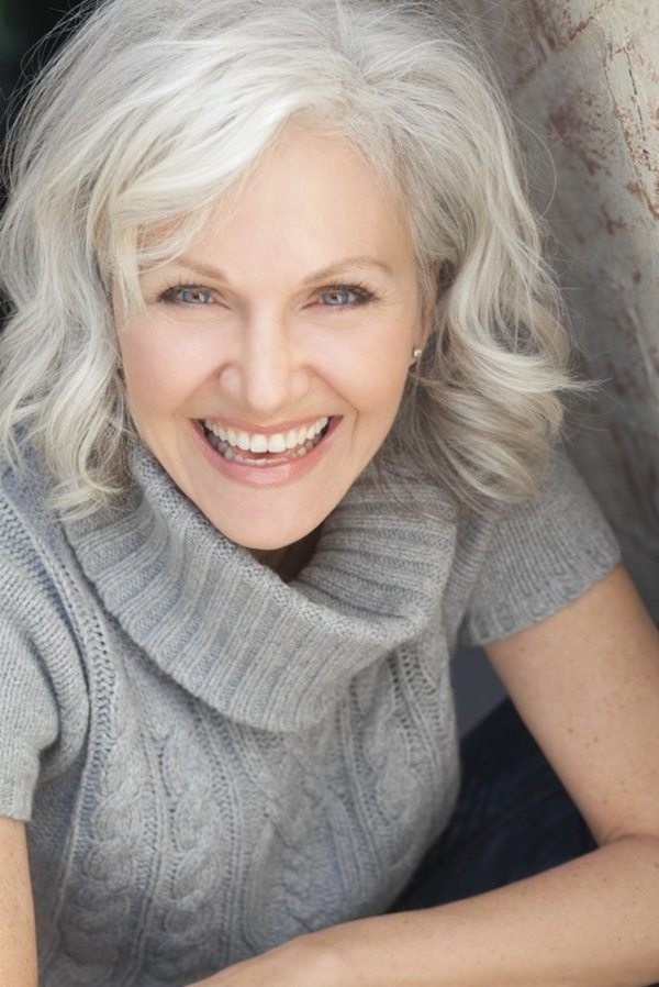 Featured image of post Hair Styles For Older Ladies With Grey Hair