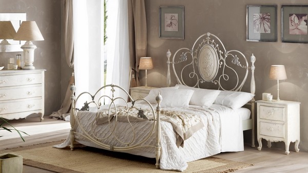 Stylish And Original Iron Bed Frames For A Chic Interior In The Bedroom