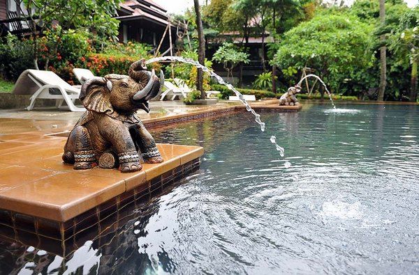 elephant pool fountain