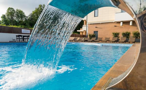 modern pool waterfalls stainless steel