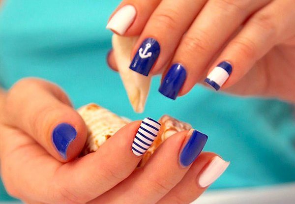 summer nails marine decoration blue white