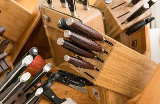 How-to-choose-the-best-kitchen-knife-set-for-your-kitchen
