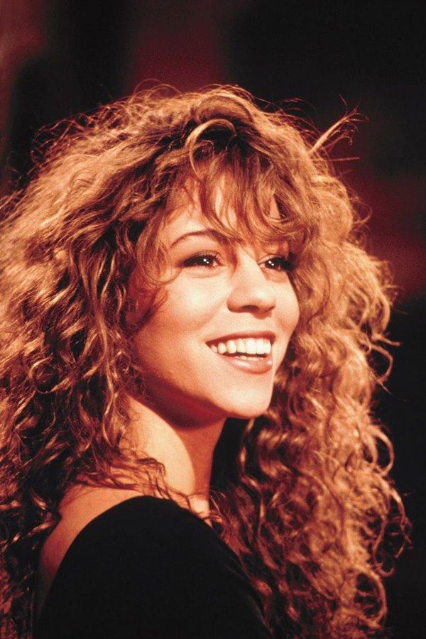 Mariah Carey long curly hair 90s hair fashion