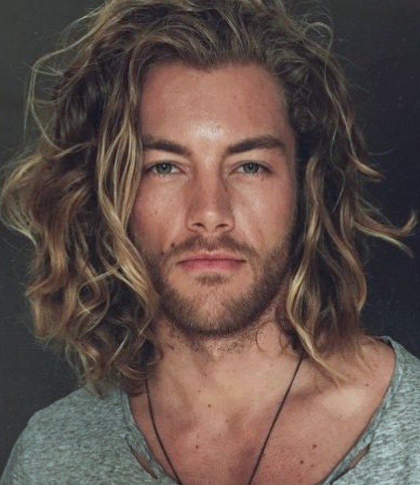 cool hairstyles for men with long hair