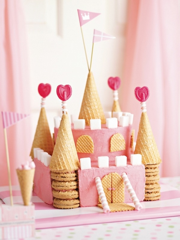 princess birthday party ideas easy DIY castle cake easy DIY castle cake for girls princess birthday party ideas
