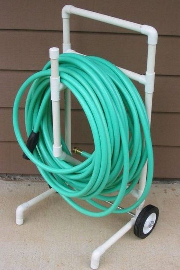 DIY garden watering hose storage from pvc pipes