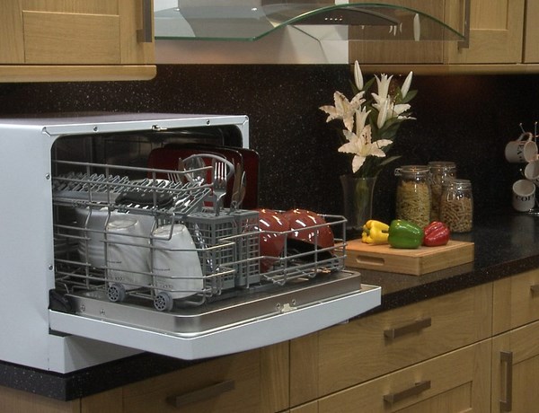 how to choose a compact dishwasher
