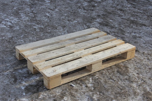 pallet wood for building chicken coop