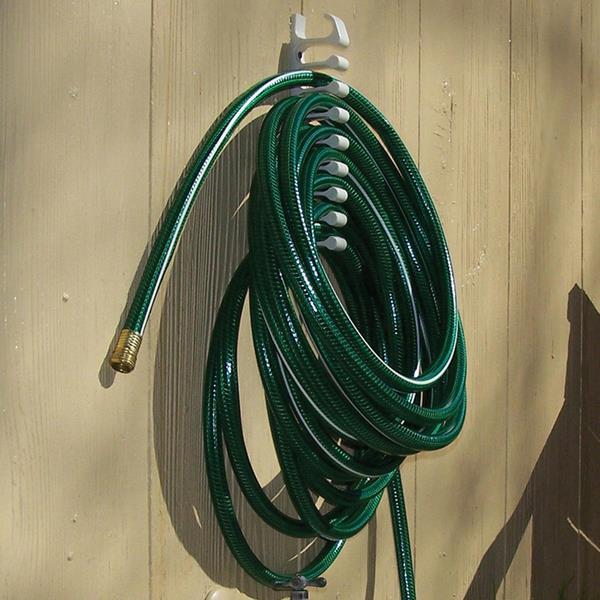 quick and easy DIY garden hose storage ideas