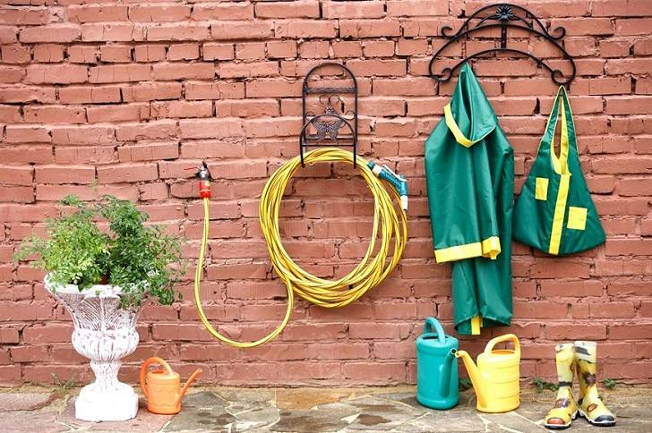wall mounted garden watering hose holders