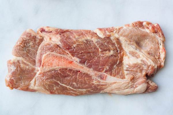 Blade chop pork shoulder chops cooking tips