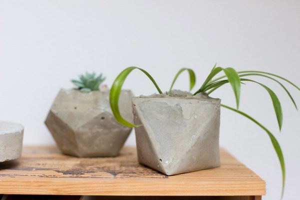 DIY geometrical concrete flower planters for succulents