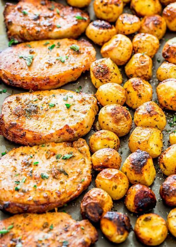 how to cook boneless chops and potatoes in oven